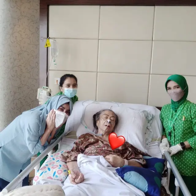Amy Qanita dan Mami Popon