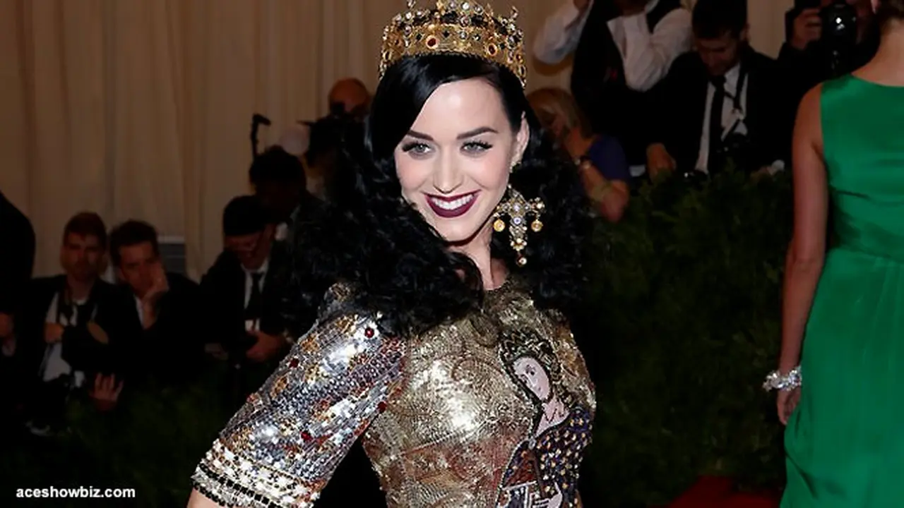 katty-pery-130704b.jpg