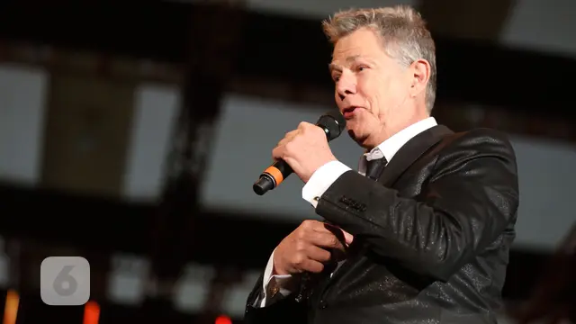 [Bintang] David Foster