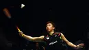 Pebulutangkis tunggal putra Jepang, Kenichi Tago, harus puas menempati tempat kedua setelah gagal menundukkan Jan O Jorgensen (Denmark) di  final Indonesia Open 2014, (22/6/2014). (Liputan6.com/Helmi Fithriansyah)