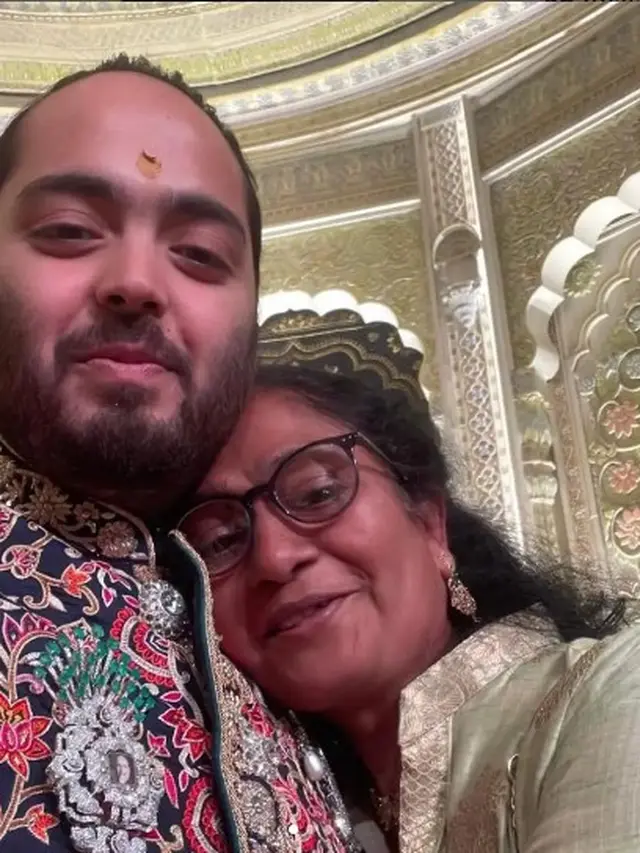 Lalita D'Silva atau Lalita Dsilva, mantan pengasuh Anant Ambani, putra bungsu Mukesh Ambani yang merupakan orang terkaya di India. (Instagram lalitadsilva2965)