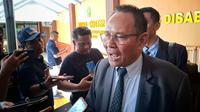 Kuasa hukum Presiden ke-7 RI Jokowi, YB Irpan yang menghadiri sidang gugatan wanprestasi terkait batalnya produksi mobil Esemka di PN Solo, Kamis (8/5).(Liputan6.com/Fajar Abrori)