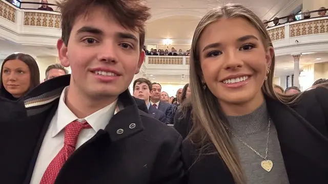 Gaya Formal Keluarga Donald Trump saat Pelantikan Presiden Amerika Serikat.