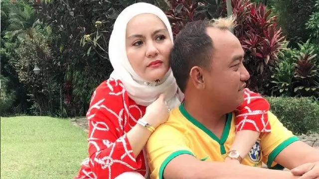Dewi, istri kedua Aziz Gagap
