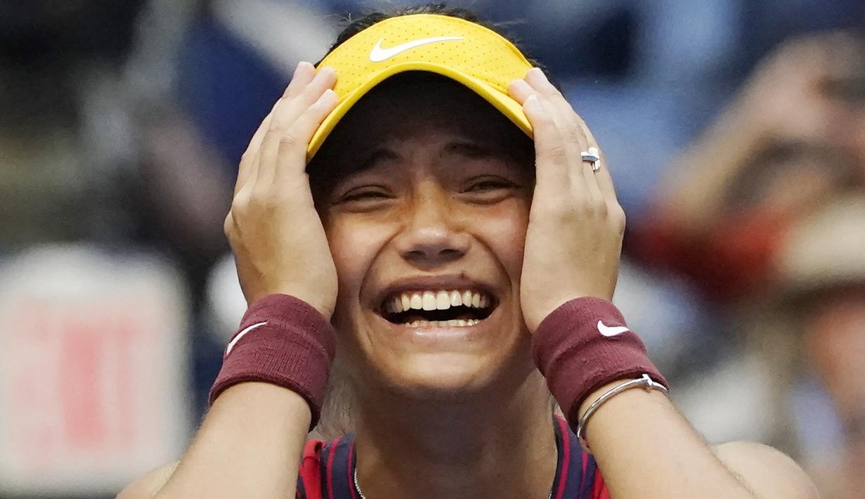 Final US Open 2021 ini sama-sama mempertemukan dua petenis muda yang menjadi kuda hitam. Fernandez juga tampil mengejutkan hingga lolos ke final. (Foto:AP/Elise Amendola)
