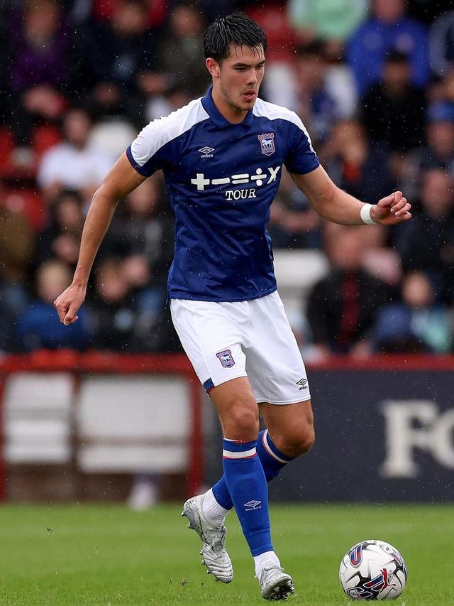 Bek Ipswich Town, Elkan Baggott.