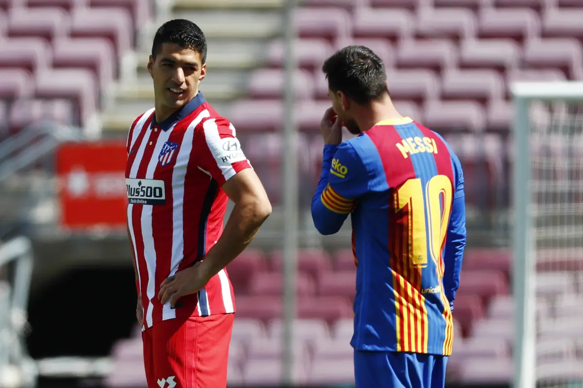 FOTO: Momen Luis Suarez Reuni dengan Pemain Barcelona