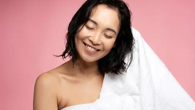 Cara Rambut Tidak Mengembang: 15 Tips Perawatan Mudah yang Bisa Dilakukan di Rumah