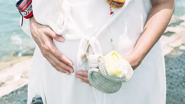 Dimas Anggara dan Nadine Chandrawinata