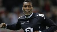 PENSIUN - Djibril Cisse memutuskan gantung sepatu di usia 34 tahun. (getfrancenews)