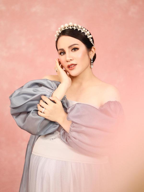 Momo Geisha (Sumber: Instagram/bylevinafs)