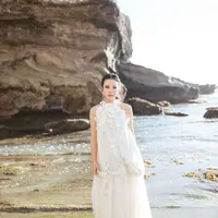 Prewedding photoshoot selalu menjadi momen spesial bagi pasangan yang akan menikah, dan Jessica Jane serta Erwin sukses menciptakan kesan romantis yang mewah dalam sesi foto mereka.