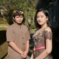 6 Momen Salshabilla Adriani dan Yusuf Mahardika Pakai Baju Senada, Mesra Banget (sumber: Instagram/salshabilladr)
