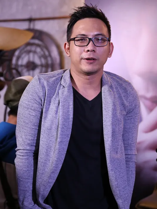 Ia juga membantah meski selama ini diam, bukan berarti tak melakukan apa-apa. Ia sendiri mengaku tahu apa yang harus dikerjakan. (Nurwahyunan/Bintang.com)