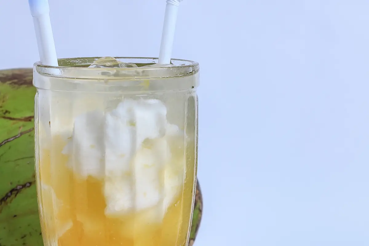 Mencicipi Minuman Kekinian untuk Berbuka Puasa dari Es Jeruk Pudding Kelapa Hingga Es Campur dalam Cup