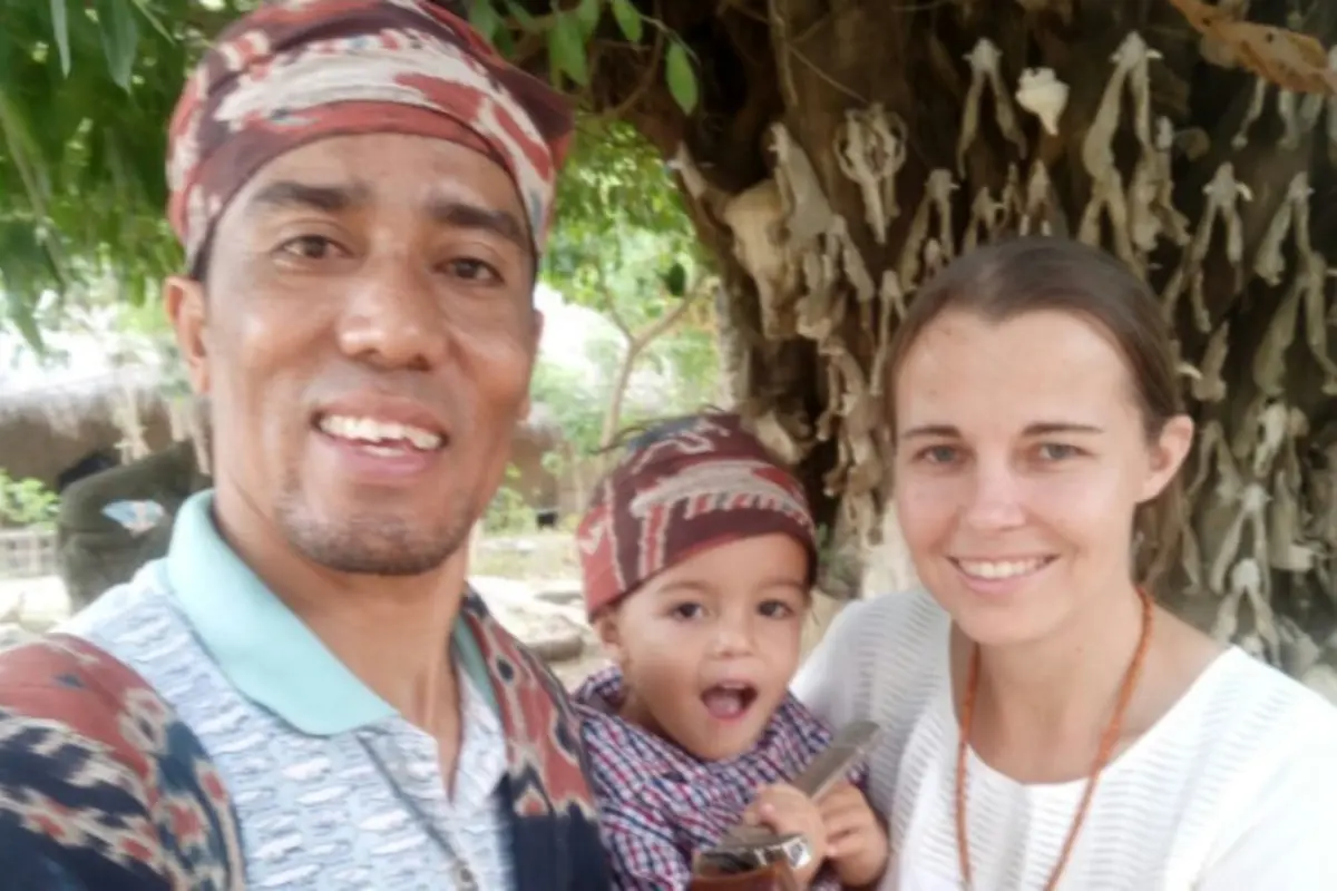 Sarah Hobgen, Perempuan Australia yang Cinta Mati pada Sumba