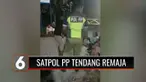 Sebuah video berisikan tindak kekerasan petugas Satpol PP beredar di media sosial. Karena kesal pertanyaannya tidak direspon petugas tega menendang salah satu anggota kelompok remaja yang diduga mabuk.
