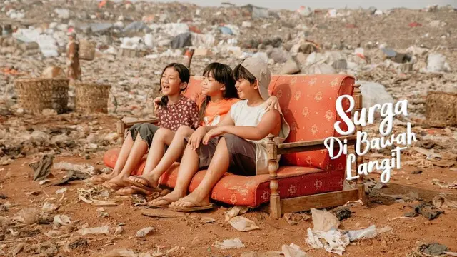 Film bergenre drama musikal Surga di Bawah Langit siap meramaikan perfilman Tanah Air.