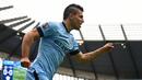 Penyerang Manchester City asal Argentina, Sergio Aguero berhasil menjadi pencetak gol terbanyak Liga Inggris muism 2014/2015. Pemain berusia 27 tahun itu sukses mencetak 26 gol dari 33 pertandingan. (AFP/Paul Ellis)