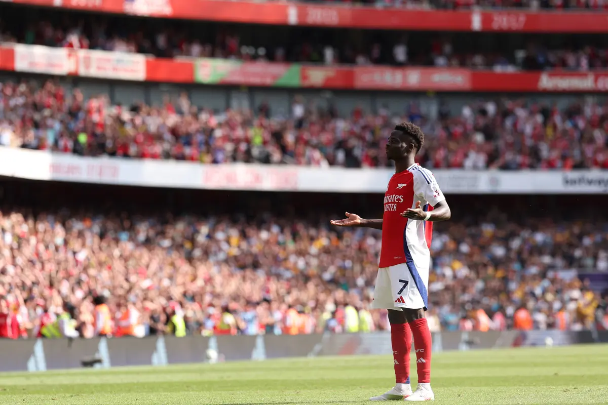 Selebrasi Bukayo Saka saat Arsenal melawan Wolverhampton di Liga Inggris 2024/2025