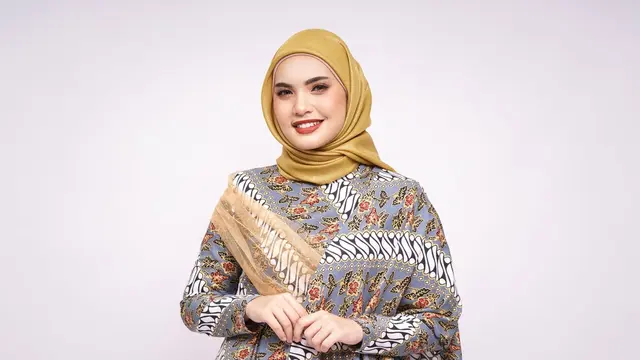kebaya-kezo