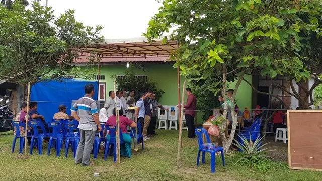 Ada Bilik Suara Pemilu dari Kotak Kardus di Sumsel