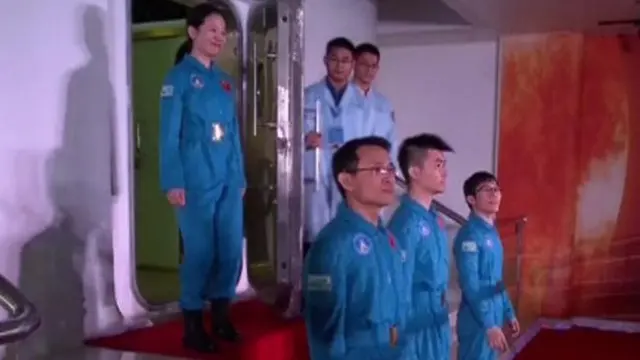 'Astronot' China yang ikut dalam tes tinggal di dalam pesawat luar angkasa selama 180 hari. (CCTV)