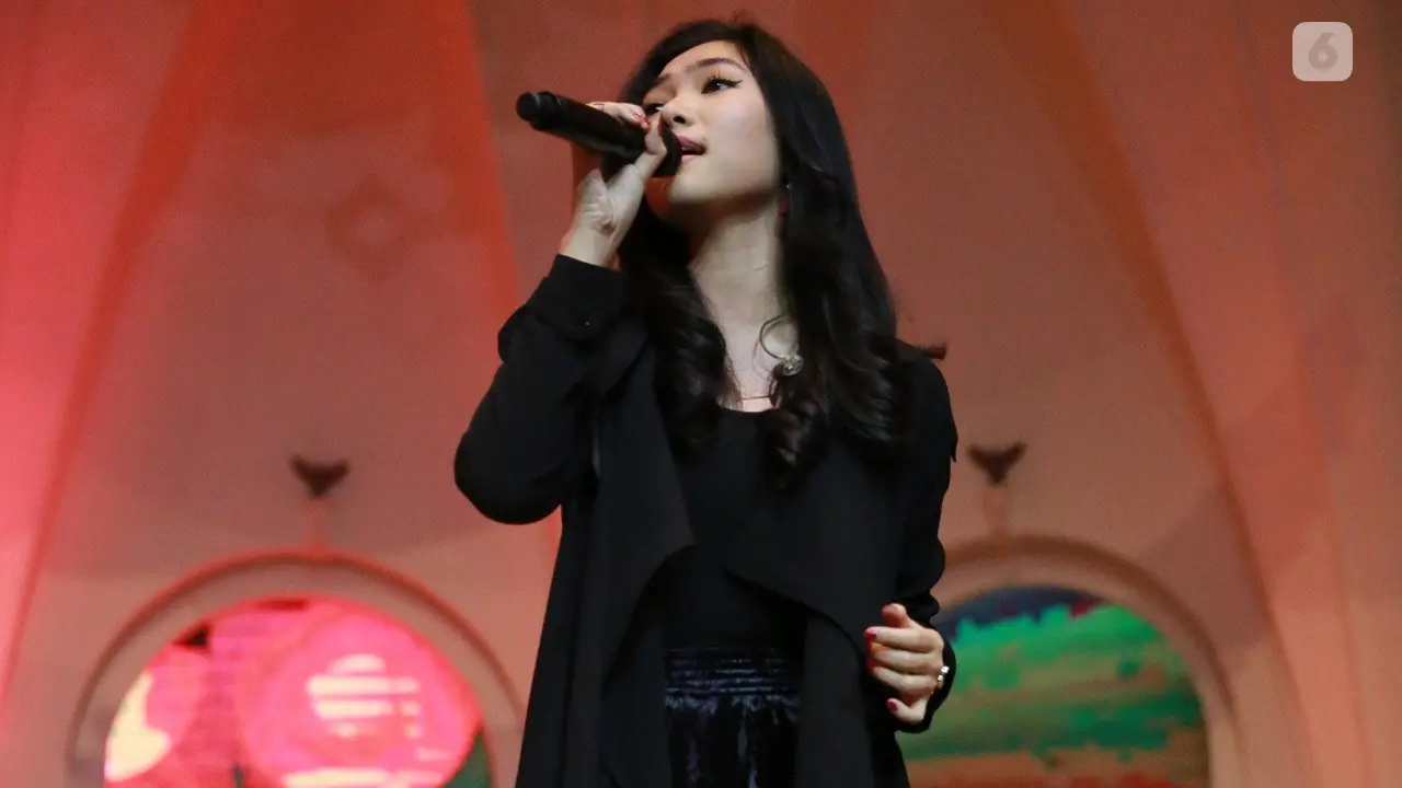 [Bintang] Isyana Sarasvati
