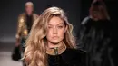 Sudah sejak kecil Gigi Hadid memiliki impian untuk menjadi bagian dari Victoria's Secret Angels. Pihak produk pakaian dalam ternama ini pun menyambut kehadiran Gigi Hadid dengan antusias. (AFP/Bintang.com)