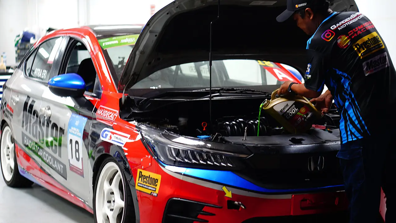 Autochem Bikin Master Radiator Coolant yang Terinspirasi Balap Mobil (ist)