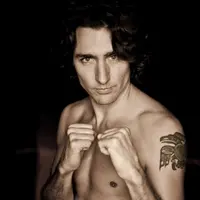 Beredar foto-foto muda Justin Trudeau di media sosial. Hmm... (Via: clubzone.com)