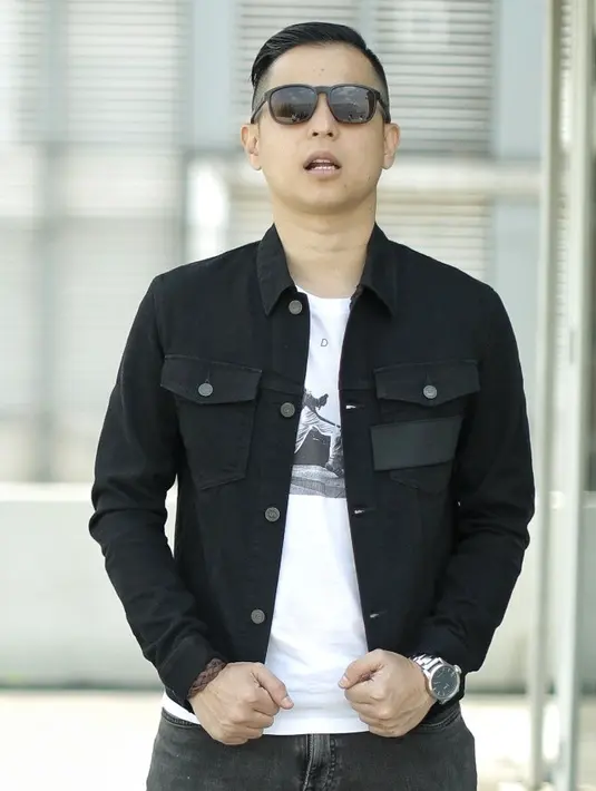 Lantas apa yang menjadi alasan pria yang mengawali kariernya sebagai Stand Up Comedy Show itu memilih pasangan Gading Marten?. Yang memerankan karakter Marco. (Adrian Putra/Bintang.com)