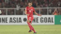 Pemain Persija Jakarta, Rezaldi Hehanussa saat melawan Johor Darul Ta’zim pada laga Piala AFC 2018 di Stadion Utama Gelora Bung Karno, Jakarta, Selasa (10/4/2018). Persija Jakarta menang 4-0.  (Bola.com/Nick Hanoatubun)