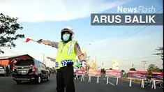 Polda Metro Jaya memprediksi akhir pekan ini akan menjadi puncak arus balik pemudik yang menggunakan sepeda motor dari berbagai wilayah menuju ke Jakarta. 