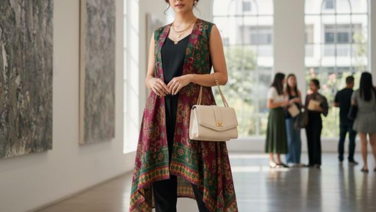 7 Model Atasan Batik Wanita Elegan Tunik, Busana Cantik yang Fleksibel untuk Berbagai Acara