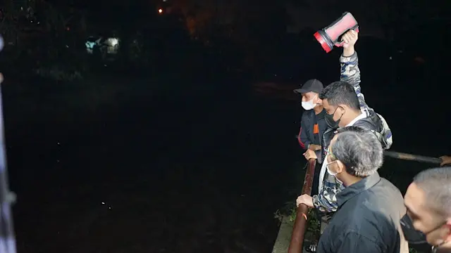 Medan Kena Banjir Kiriman, Jam 4 Pagi Bobby Nasution Langsung Cek Lapangan