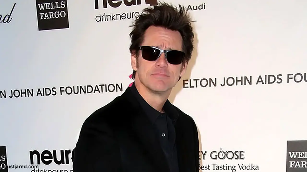 jim-carrey-130709b.jpg