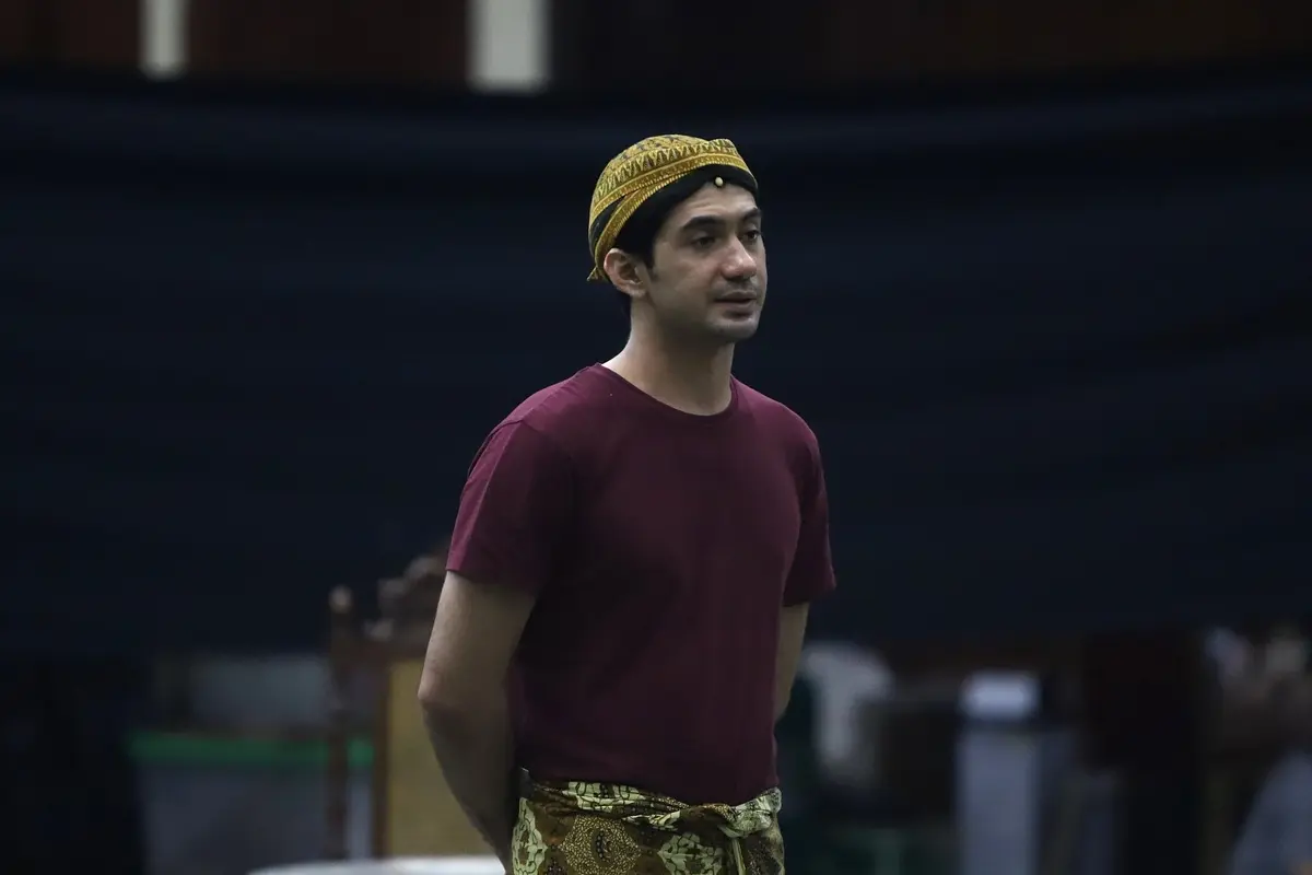[Fimela] Reza Rahadian