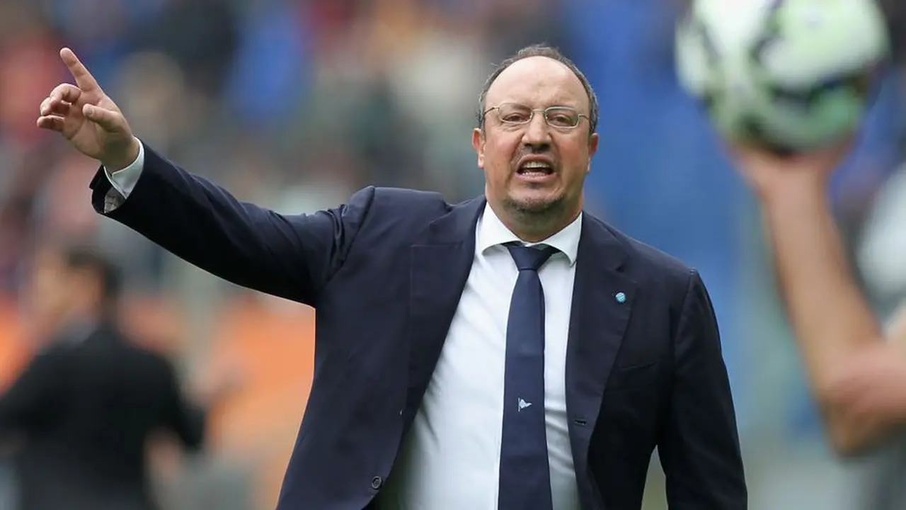 Tinggalkan Napoli, Benitez Latih ManCity?