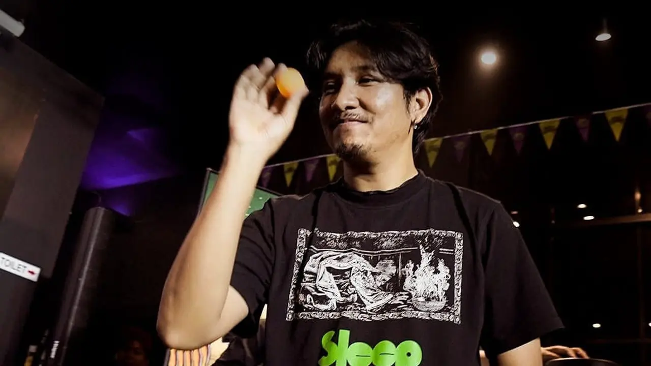 Oyoy Gitaris Godplant