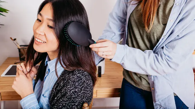 9 Tips Merawat Rambut agar Tumbuh Lebih Cepat Tebal dan Kuat