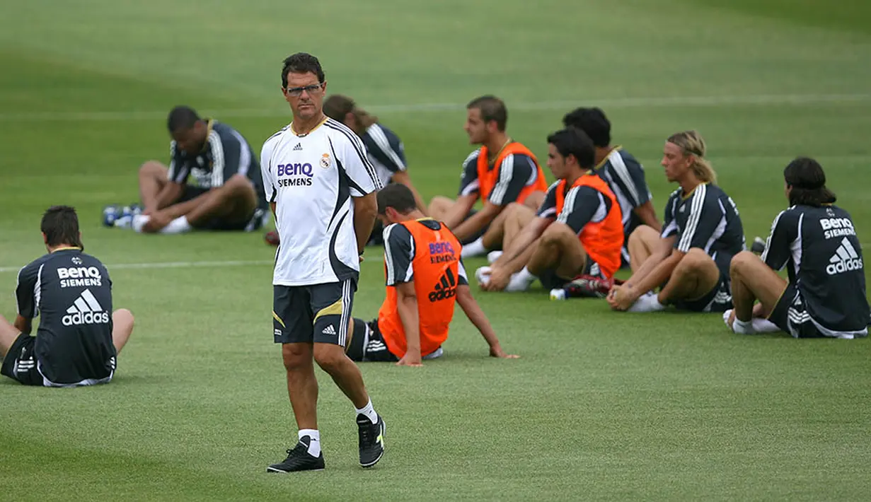 Fabio Capello (Juli 2006-Juni 2007), 56%, namun meski persentase kurang baik, namun pria Italia itu bisa mempersembahkan sebuah gelar La Liga Spanyol. (AFP/Javier Soriano)