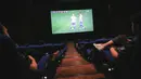 <p>Vidio bekerjasama dengan XXI melakukan inovasi berupa nonton bareng Piala Dunia 2022 yang dilakukan di Bioskop. (Bola.com/Bagaskara Lazuardi)</p>