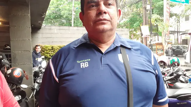 Dokter tim Persib Bandung, Rafi Ghani