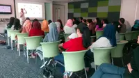 Kecanduan Sosmed sebagai Bentuk Pelarian?