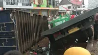 Kecelakaan beruntun terjadi di Sungai Pua Kabupaten Agam, sabtu (18/9/2021). (Liputan6.com/ ist)