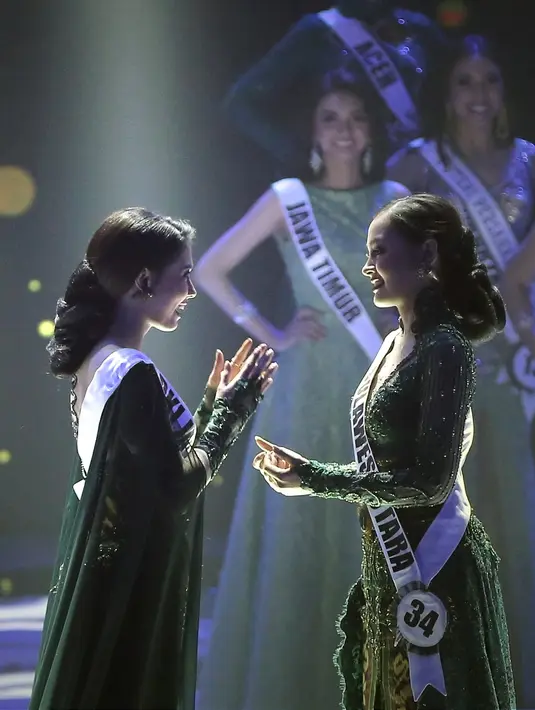 Frederika Alexis Cull -Puteri Indonesia 2019