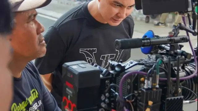 6 Potret Baim Wong saat Jadi Sutradara, Tak Pernah Dapat Komplain