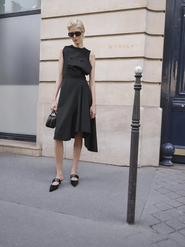 Potret Koleksi Women & Men Pre Spring 2025 Givenchy, Tampilkan Gaya Relaxed-Formal