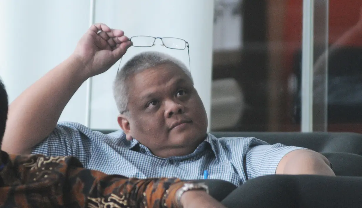 Direktur Dana Perimbangan Kemenkeu Putut Hari Satyaka menunggu panggilan penyidik akan menjalani pemeriksaan di Gedung KPK, Jakarta, Kamis (15/08/2019). (merdeka.com/Dwi Narwoko)